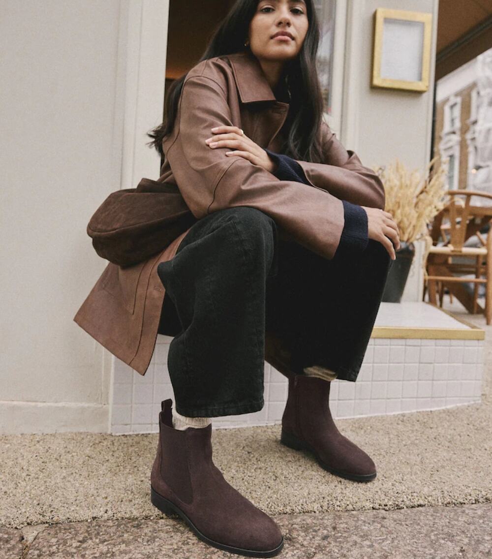 Everlane The Modern Utility Chocolate Brown Suede Chelsea Boots Size 10 Classic